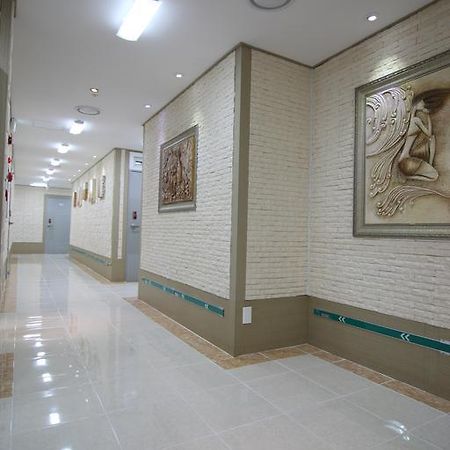 Easy Guesthouse Changwon Zewnętrze zdjęcie